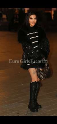 Erdemli'deki Eskort Kızlar: İlgi, Zarafet ve Şıklığın Buluştuğu Yer