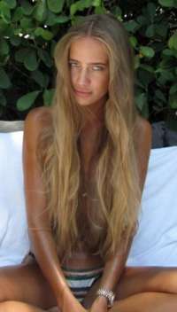 Eşsiz Güzellikte Erdemli Eskort Kız: Romantik ve Baştan Çıkaran