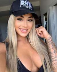 Mersin Yenişehir Escort: Kalbinizin Ritmini Değiştirecek Kadın!