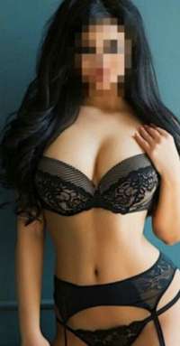 Mersin Yenişehir Escort'ta Tek Rakibiniz: Rüya Gibi Bir Gecenin Anahtarı