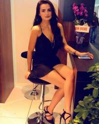 Mezitli Bölgesinde Büyüleyici Bir Escort Bayanın Çağrısı