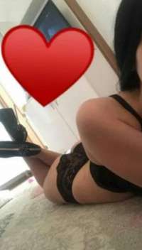 Yenişehir Escortla Keyifli Saatler – 70kg, 175cm ve Bambaska Bir Deneyim